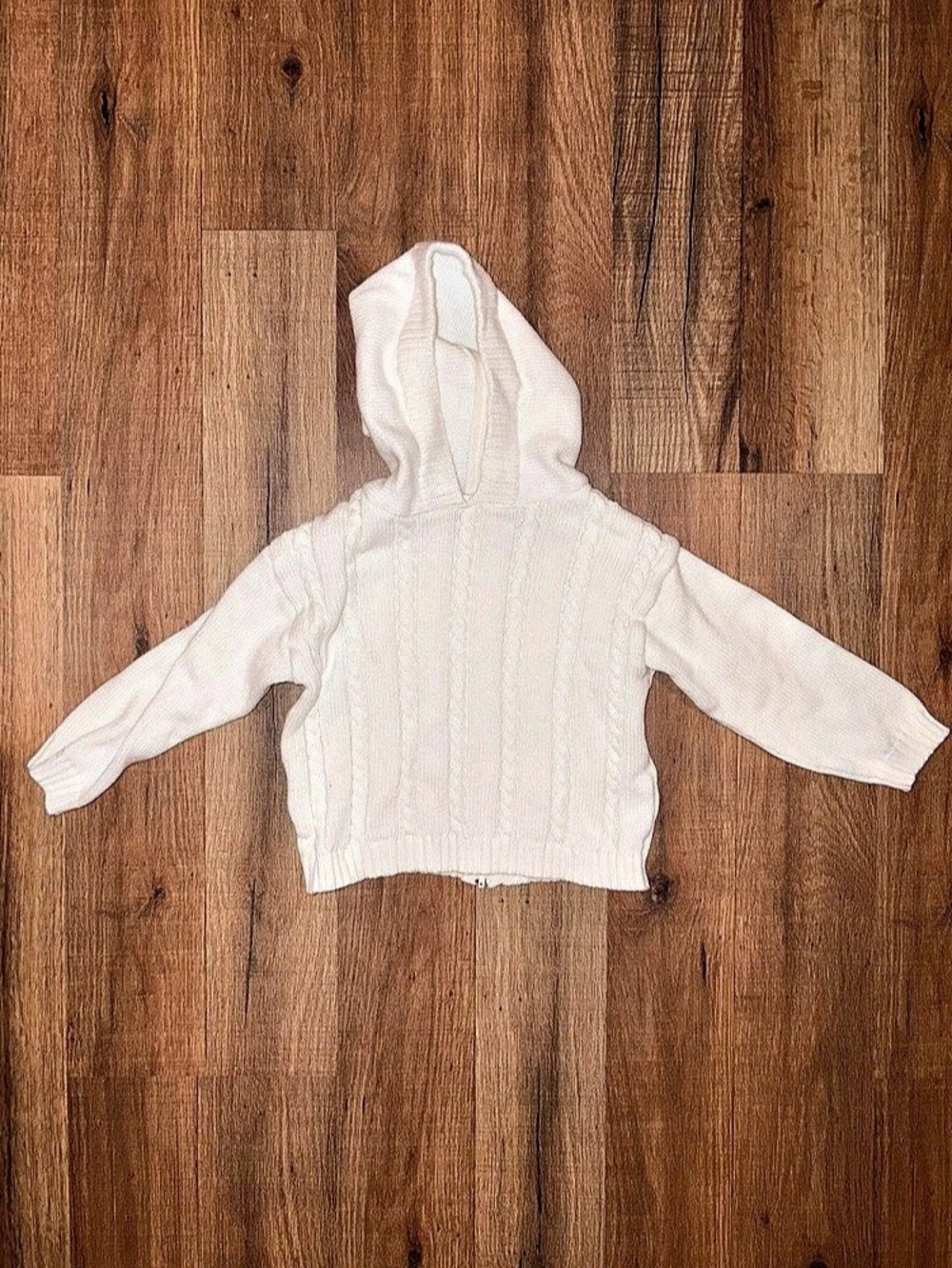 Boutique Collection Cable Knit Sweater with hood in White 12months 100% Cotton